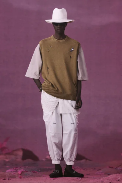 Look 19